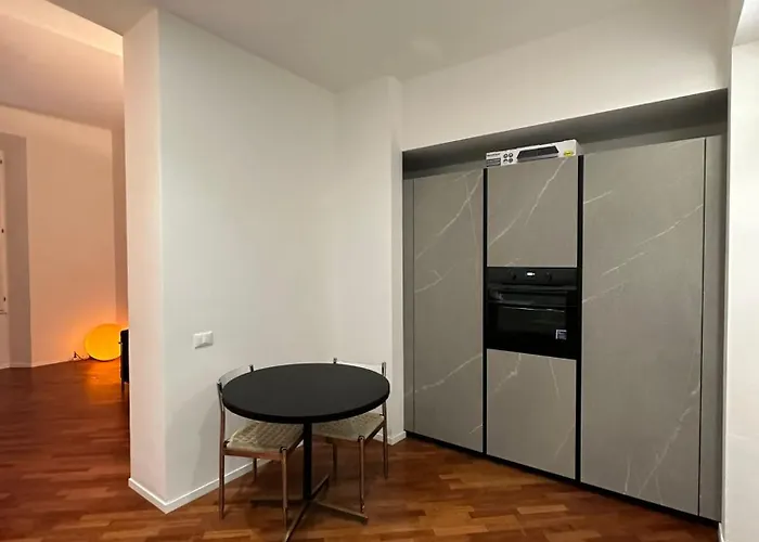 Whouse Indipendenza *